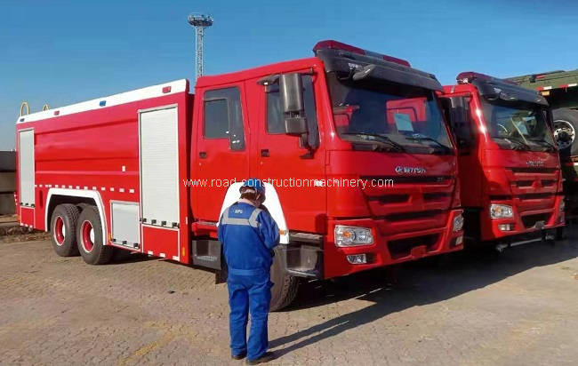 أحدث حالة شركة حول جمهورية الكونغو الديمقراطية - وحدتان SINOTRUK 371hp Fire Fighting Trucks